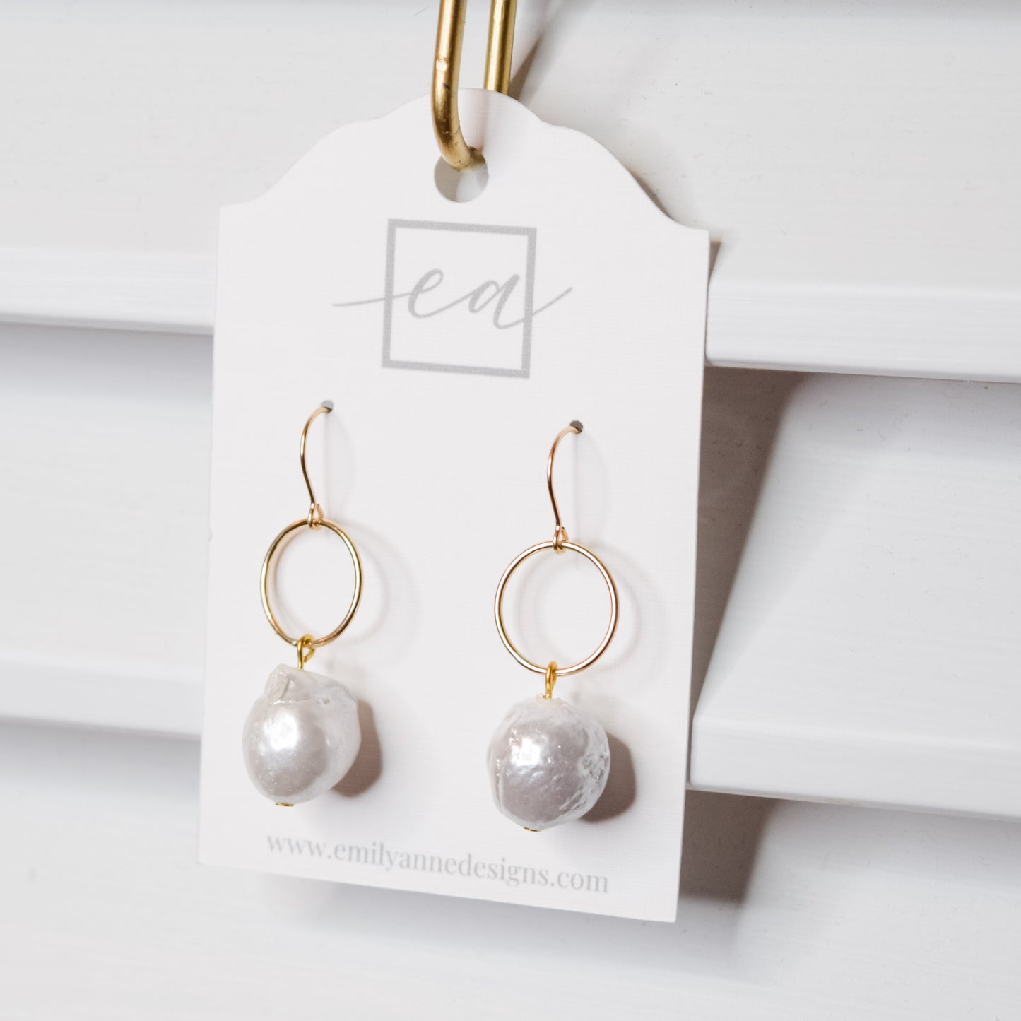 Pearl and Gold Circle Earrings