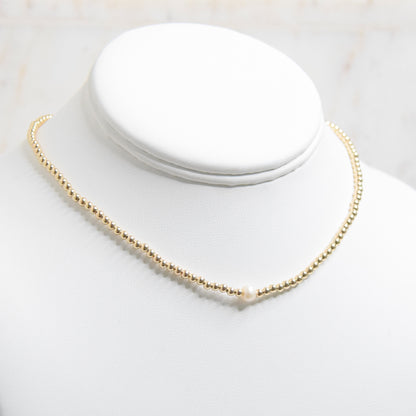 Classy Pearl Necklace